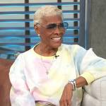 Dionne Warwick’s tie dye sweatshirt on Access Hollywood