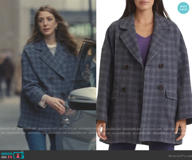 Rava’s gray plaid coat on Succession