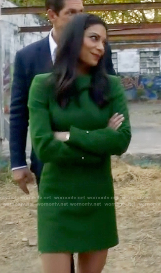 Helen's green long sleeved mini dress on True Lies