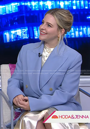 Heléne Yorke’s blue double breasted blazer on Today