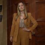 Hope’s yellow suit on The Bold and the Beautiful