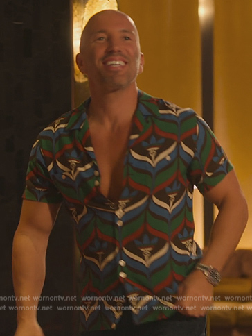 Jason's printed shirt on Selling Sunset