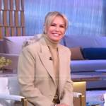 Jennifer’s beige blazer on Good Morning America