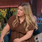 Kelly’s brown twist front shirtdress on The Kelly Clarkson Show