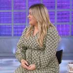 Kelly’s green geometric print shirtdress on The Kelly Clarkson Show