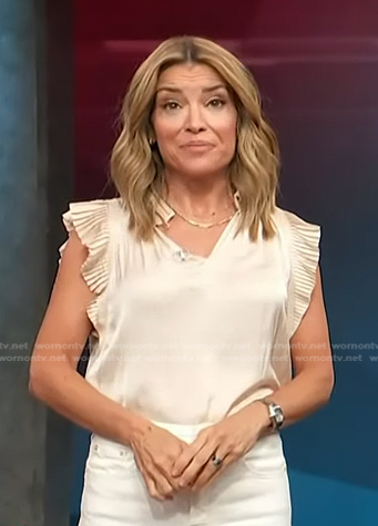 Kit's champagne pleated top on Access Hollywood