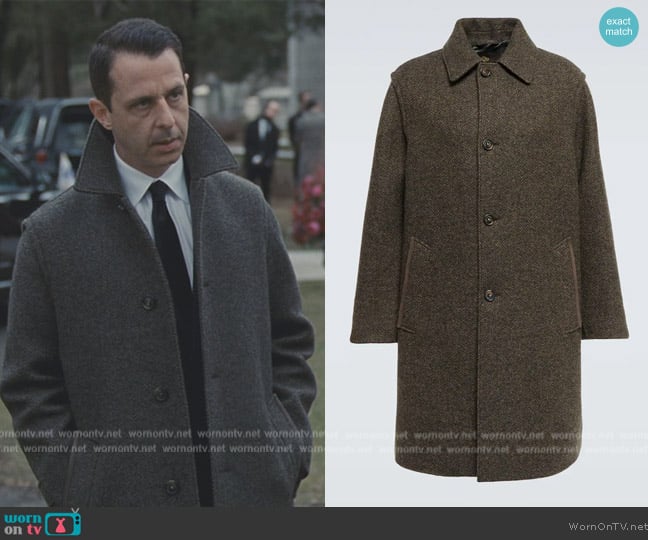 WornOnTV: Kendall’s gray coat on Succession | Jeremy Strong | Clothes ...