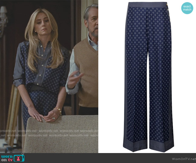 Willa’s blue printed pants on Succession