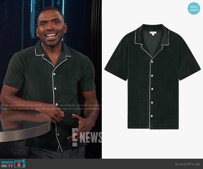 Reiss Defoe Regular-Fit Velour Shirt worn by Justin Sylvester on E! News