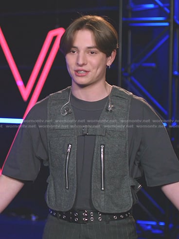 Ryley Tate Wilson’s grey vest on The Voice