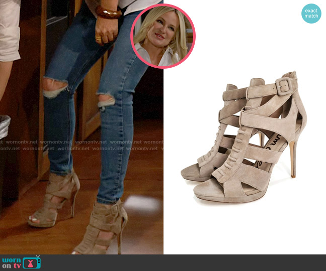 Sam Edelman Emlyn Sandal in Putty worn by Sharon Newman (Sharon Case) on The Young and the Restless