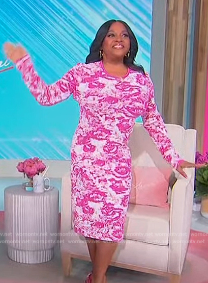 Sherri's pink floral print dress on Sherri