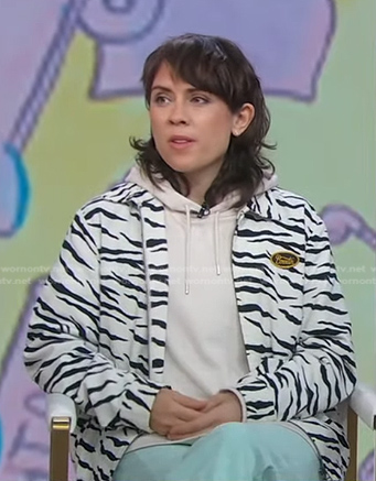 Tegan Quin's white zebra print jacket on Good Morning America