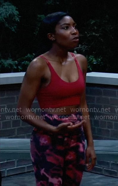 Trina's pink printed leggings on General Hospital