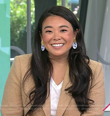 Vivian Tu’s beige cropped blazer and earrings on Today