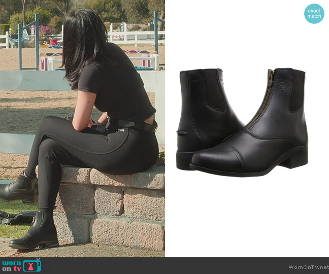 Ariat Scout Zip Paddock worn by Kylie Jenner (Kylie Jenner) on The Kardashians