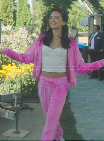 Bess's pink velour track jacket and jogger pants on Nancy Drew