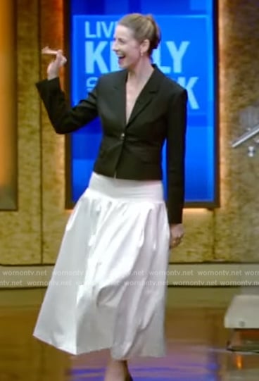 Caitriona Balfe’s two tone dress on Live with Kelly and Mark