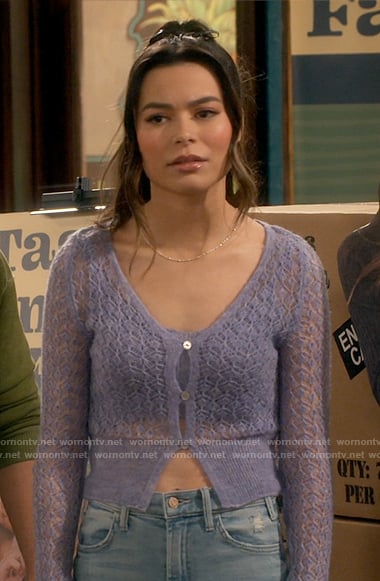 Carly's purple pointelle cardigan and jeans on iCarly