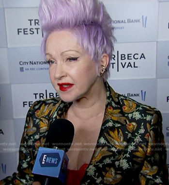 Cyndi Lauper’s black bird jacquard blazer and pants on E! News