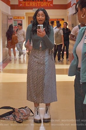 Outfits on Period Shows that feel Devi coded : r/Neverhaveievertvshow