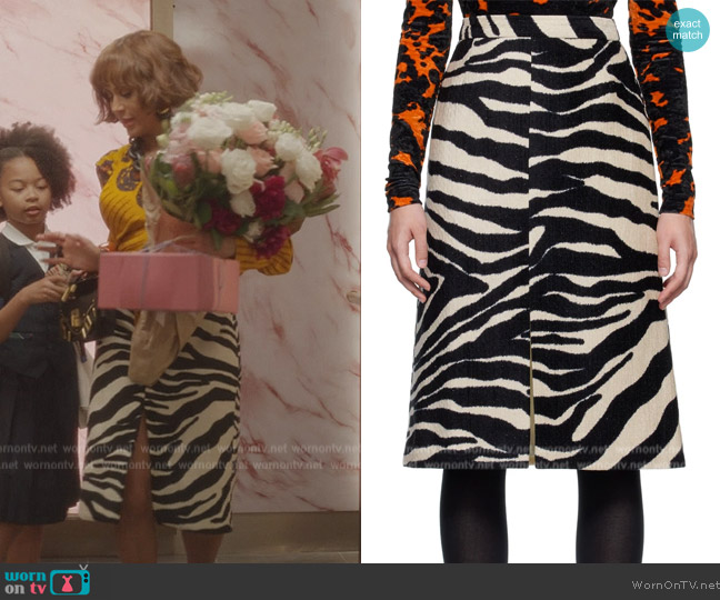 Dries Van Noten Shea Zebra Jacquard Chenille Skirt worn by Lisa Todd Wexley (Nicole Ari Parker) on And Just Like That