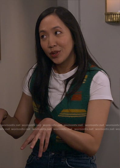 Ellen’s green striped sweater vest on How I Met Your Father