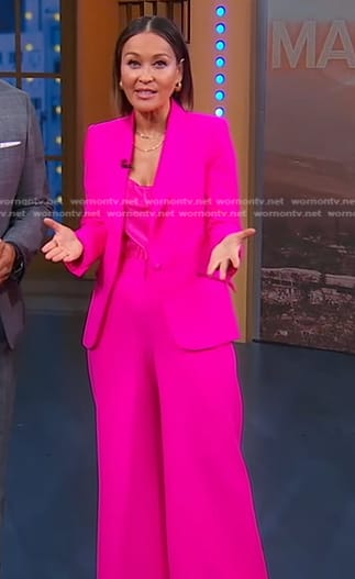 Eva’s hot pink pant suit on Good Morning America