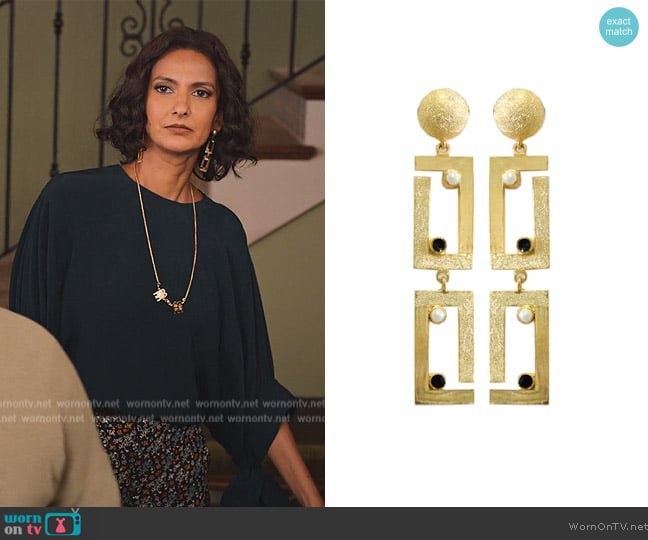 Hyperbole Accessories Golden Tetris Danglers worn by Nalini Vishwakumar (Poorna Jagannathan) on Never Have I Ever