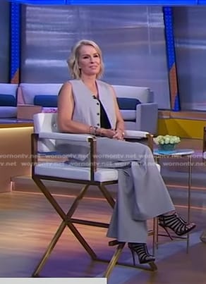 Jennifer’s black cage sandals on Good Morning America