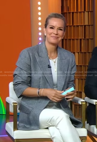 Jennifer’s grey ruched sleeve blazer on Good Morning America