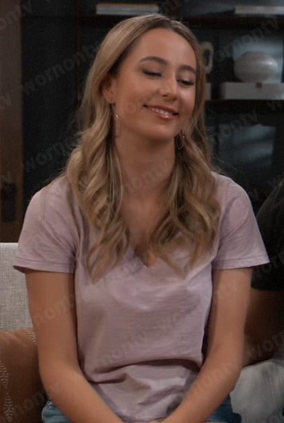 Josslyn’s mauve v-neck tee on General Hospital