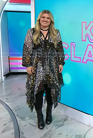 Kelly Clarkson’s black printed handkerchief hem dress on Today