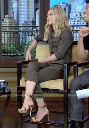 Kelly’s gold metallic sandals on Live with Kelly and Mark