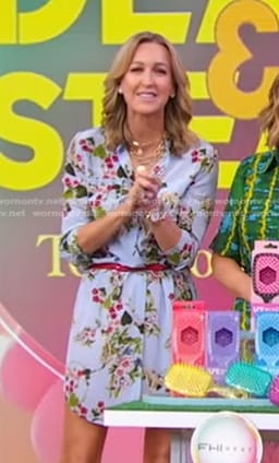 Lara’s blue floral and cheetah print dress on Good Morning America