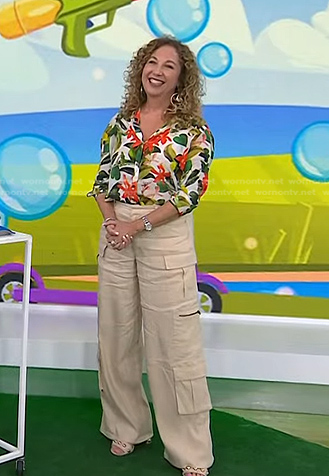 Laurie Schacht’s floral print blouse and cargo pants on Today