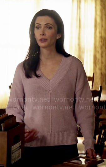 Lois's lilac v-neck sweater on Superman and Lois