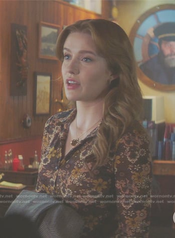 Nancy's brown floral print shirt on Nancy Drew