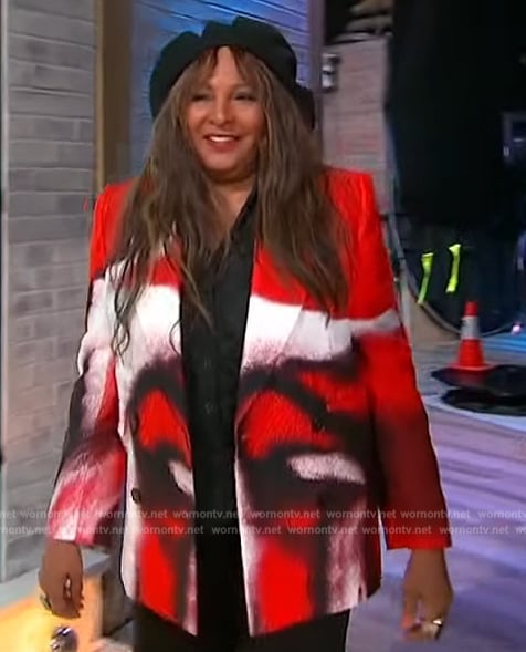 Pam Grier’s red and white printed blazer on Sherri