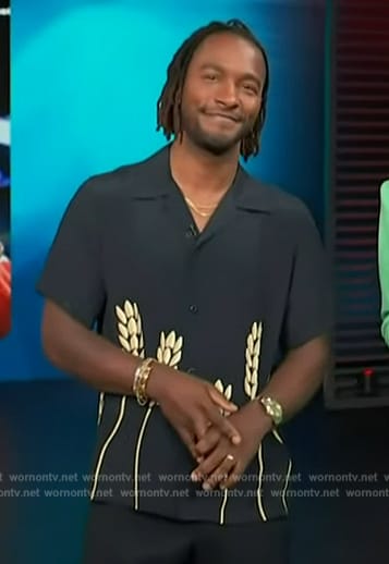 Scott’s navy wheat print shirt on Access Hollywood