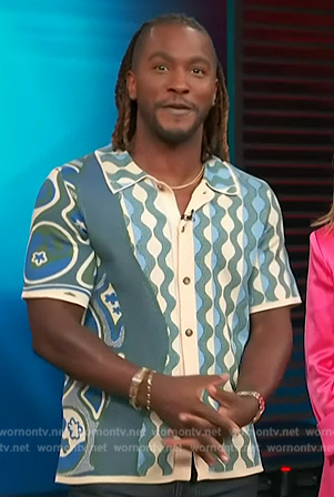 Scott's blue abstract knit shirt on Access Hollywood