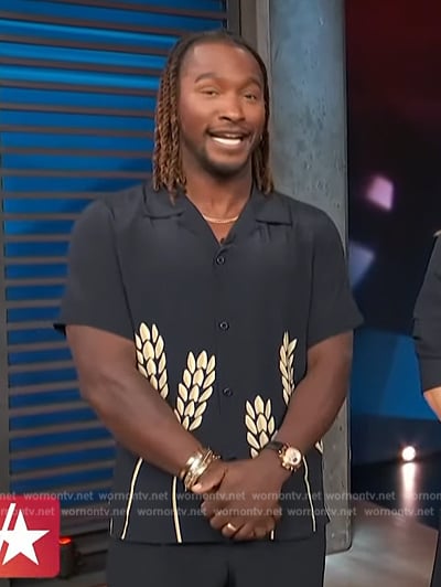 Scott’s navy wheat print shirt on Access Hollywood