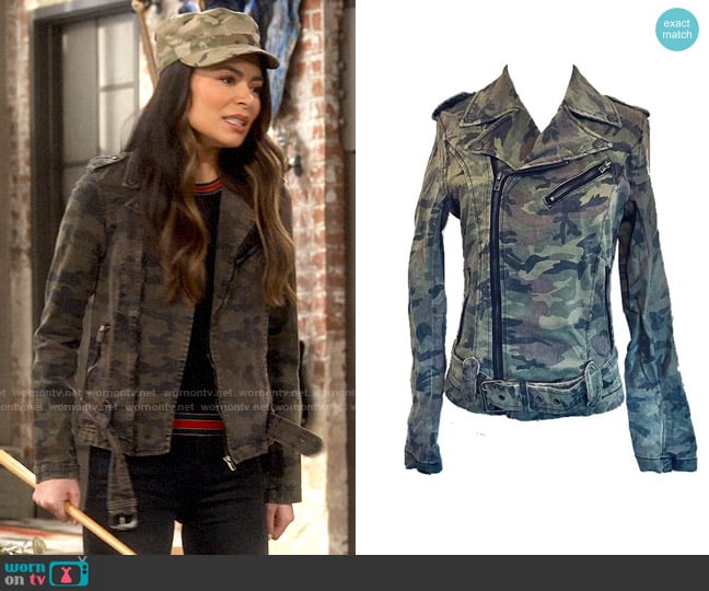 Tripp NYC Camo Moto Jacket worn by Carly Shay (Miranda Cosgrove) on iCarly