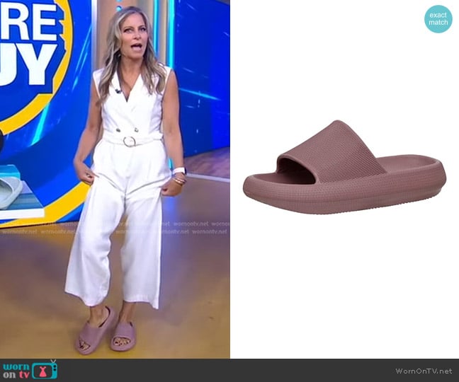 Cushionaire Feather Cloud Recovery Slide Sandals with +Comfort worn by Becky Worley on Good Morning America