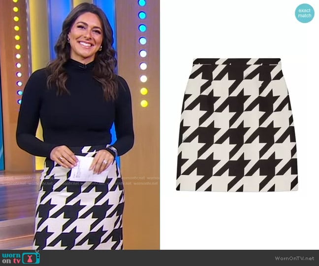 Gucci Houndstooth Print Mini Skirt worn by Erielle Reshef on Good Morning America