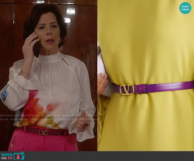 Valentino Garavani Logo Belt worn by Margaret Wright (Marcia Gay Harden) on So Help Me Todd