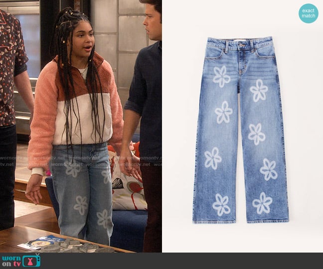 Abercrombie High Rise Wide Leg Jeans in Flower Pattern worn by Millicent (Jaidyn Triplett) on iCarly