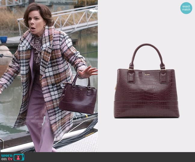 Aldo Limia Bag worn by Margaret Wright (Marcia Gay Harden) on So Help Me Todd