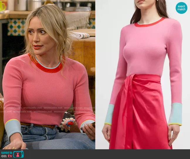 Sophie’s pink sweater on How I Met Your Father