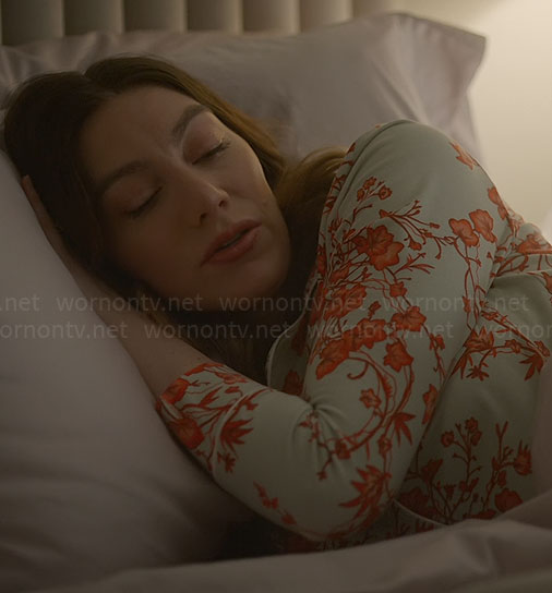 Allison's floral pajamas on So Help Me Todd